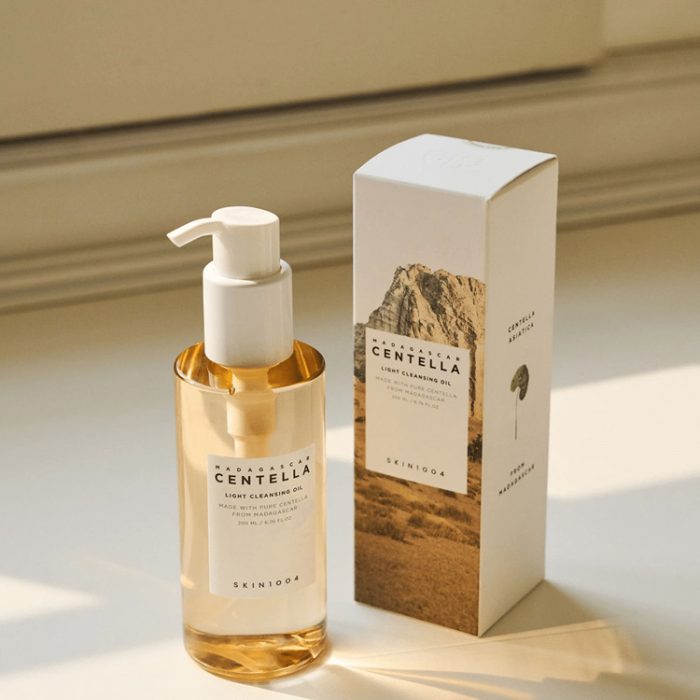 سكين 1004 منظف زيتي لايت مدغشقر سينتيلا 200 مل Skin1004 Madagascar Centella light cleansing oil 1004 200ml